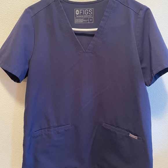 Figs scrub top - Picture 3 of 3